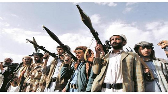 وزير إماراتي يهدد الحوثيين باستخدام مزيد من القوة

