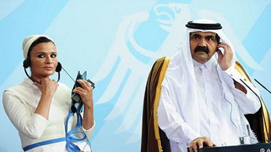 أمير قطر وزوجتة