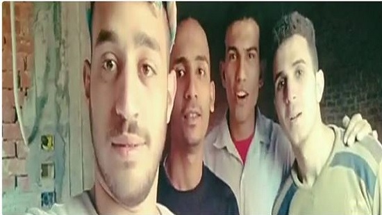 مصريين عن حبس طلاب فيديو إهانة صلوات الأقباط: المساواة في الظلم عدل
