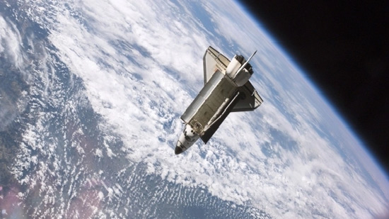 أول مسافر يصل إلى الفضاء عبر مركبة تجارية