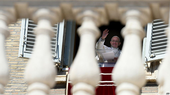 البابا يعلن حربا شاملة على الانتهاكات الجنسية