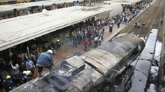 بالفيديو.. ماذا حدث قبل تصادم قطار محطة مصر الذي قتل وأصاب العشرات؟
