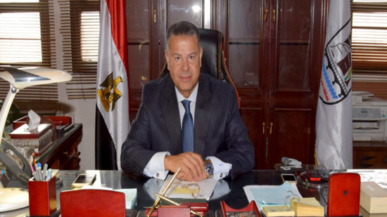  رئيس الوزراء يهنئ محافظ بني سويف بالعيد القومي للمحافظة