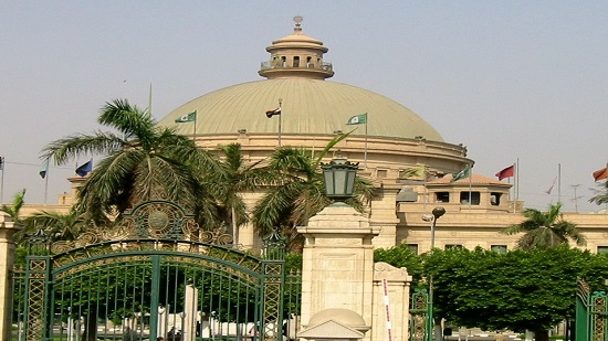 الخشت: جامعة القاهرة تسير بخطى ثابتة نحو التحول الرقمي
