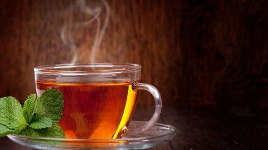 شرب الشاى الساخن يزيد خطر الإصابة بسرطان المرىء

