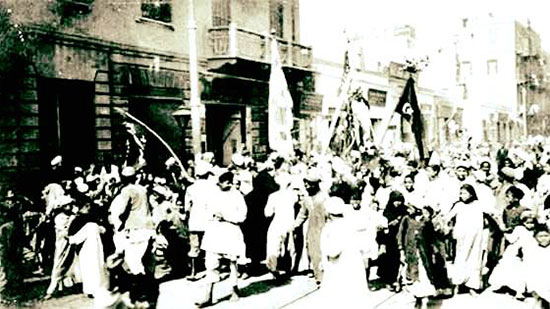 فى مثل هذا اليوم.. الطائرات الإنجليزية تقصف مدينتي أسيوط وديروط لمدة يومين وذلك ضمن أحداث ثورة 1919