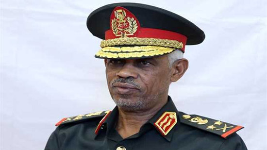 أيد وجود قوات سودانية في اليمن.. من هو الجنرال عوض بن عوف؟
