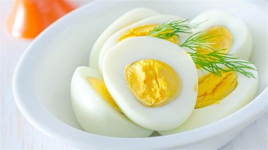 هل يجب على مريض السكري الامتناع عن تناول البيض؟