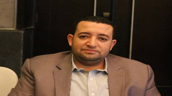  النائب تامر عبدالقادر يحث المواطنين على أهمية المشاركة في الاستفتاء 