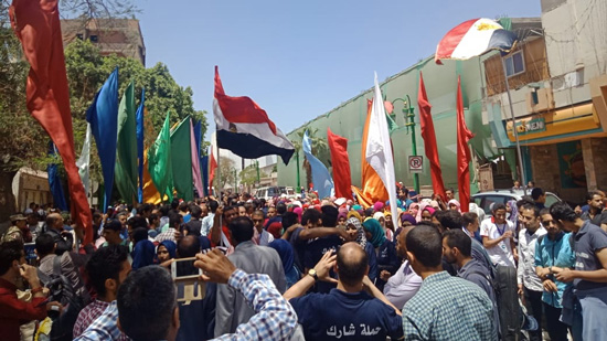  جامعة أسيوط وطلاب من أجل مصر ومستقبل وطن يطلقون مسيرة حاشدة لحث المواطنين علي المشاركة في الإستفتاء