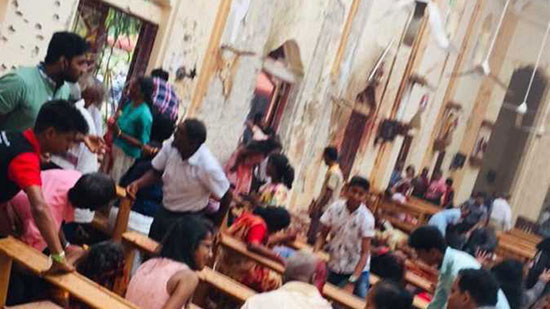 6 انفجارات تهز كنائس وفنادق سريلانكا في أحد السعف