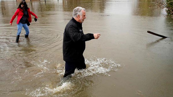 السلطات الكندية تجلي أكثر من 1500 شخص بسبب الفيضانات