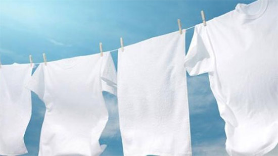 كيفية الحفاظ على ألوان الملابس عند غسلها
