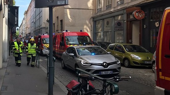 النيابة العامة الفرنسية تفتح تحقيقا بشأن عمل إرهابي إثر تفجير ليون

