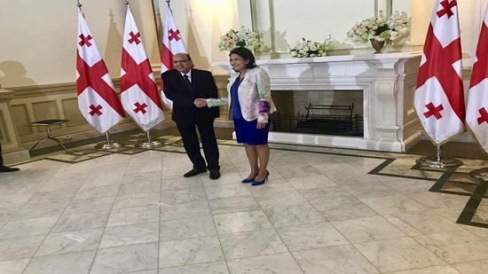 سفير مصر في أرمينيا يقدم أوراق اعتماده لرئيسة جورجيا
