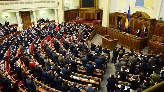 البرلمان الأوكراني يرفض استقالة رئيس الوزراء
