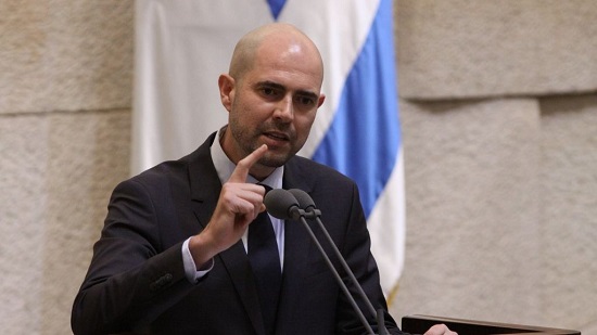 لأول مرة.. تعيين وزير مثلي الجنس في الحكومة الإسرائيلية
