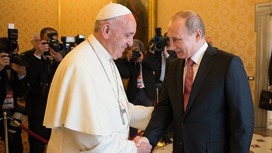 4 يوليو المقبل .. البابا فرنسيس يستقبل الرئيس الروسي في الفاتيكان