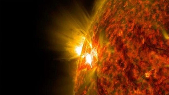علماء جامعة ميشيغان يكشفون لغز حرارة إكليل الشمس