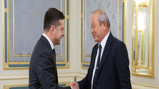 الرئيس الأوكراني يلتقي نجيب ساويرس ويطلب منه ضخ استثماراته في البلاد