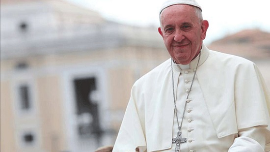 بابا الفاتيكان يقترح استخدام أموال الأسلحة في القضاء على الجوع
