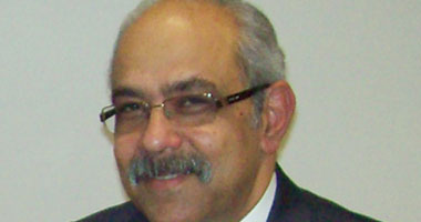 الدكتور "إبراهيم حبيب" رئيس منظمة "الأقباط متحدون" بانجلترا، 