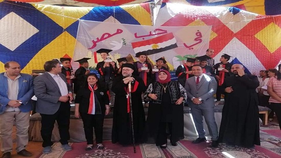  الأنبا مرقس يشارك في حفل مدرسة النصر الابتدائية ببني محمد