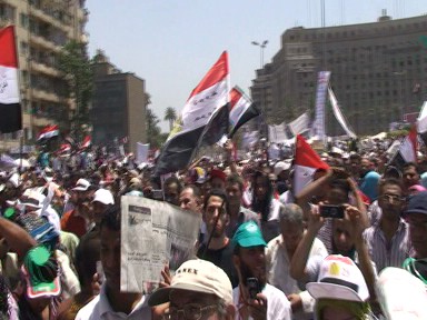 المتظاهرون بميدان 