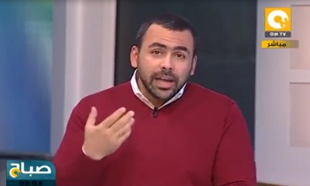 الحسيني لمرسي تأخد تليفون ثريا هدية بعد سنتين من الهروب من السجن 