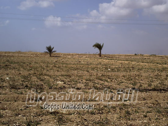  بالصور .. أراضى شباب الخريجين بالسويس يحاصرها الجفاف  بسبب قلة مياه الري 