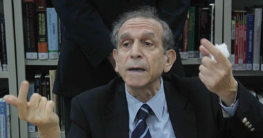 د. حسام عيسى وزير التعليم العالى