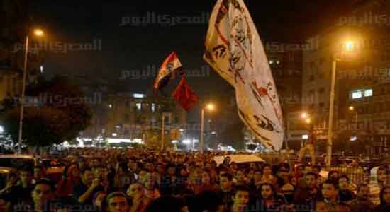 اشتباكات بين أنصار «السيسي» ومتظاهري ذكرى «محمد محمود» في «التحرير»