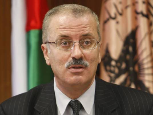 رئيس حكومة الضفة الغربية ترسل 190 طنًا من الغاز مساعدات لقطاع غزة
