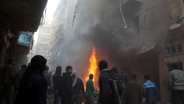 تتعرض حلب لغارات جوية بشكل شبه يومي
