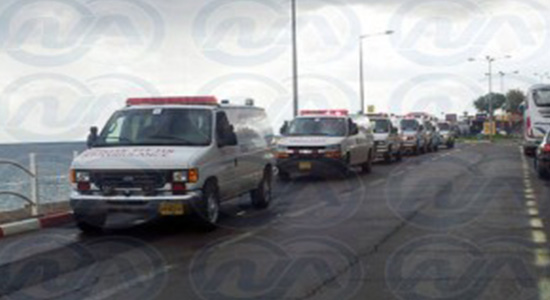 سيارات الإسعاف الإسرائيلية المنتشرة علي الحدود المصرية