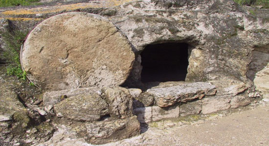 مع الكرازة.. القيامة ذكري المسيح المصلوب 