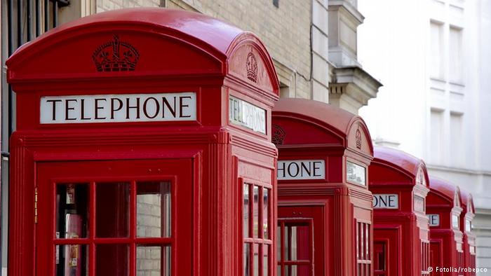 أكشاك التليفونات في لندن تتحول لشحن الهواتف المحمولة