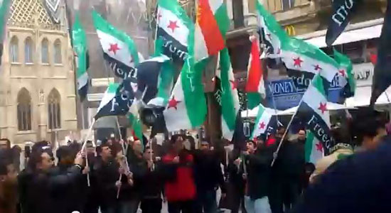 السوريون فى النمسا ينددون بنظام الأسد فى الذكرى الرابعة للثورة