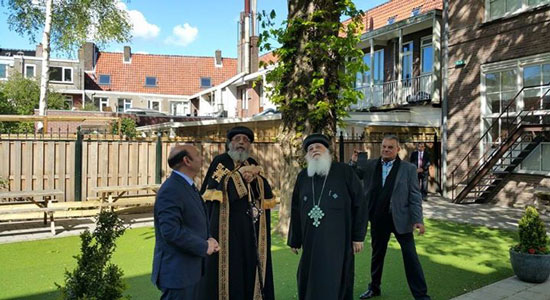 البابا تواضروس يزور المركز الثقافي بكنيسة العذراء في هولندا