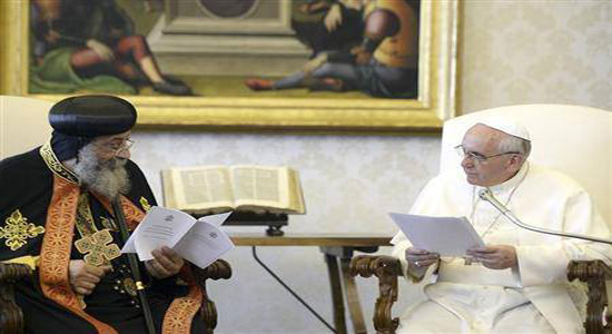 البابا تواضروس يتلقى اتصالا هاتفيا من بابا الفاتيكان