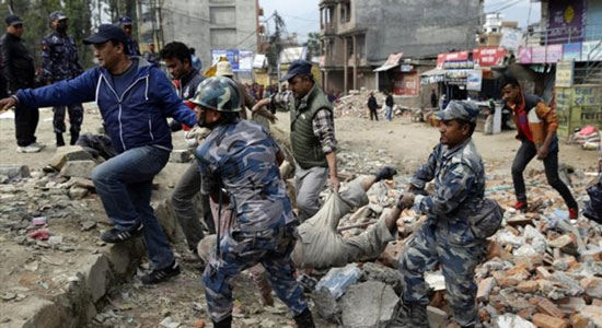 ضحايا زلزال نيبال