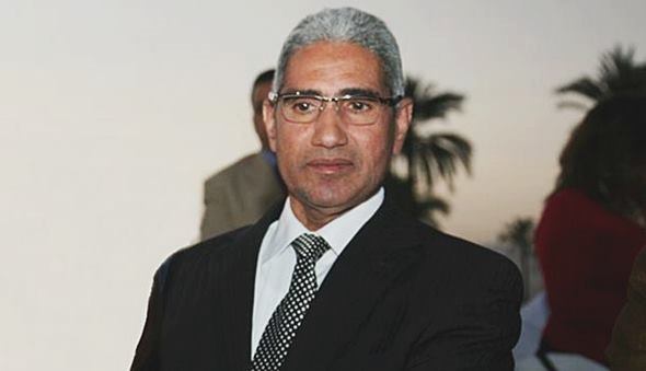 الدكتور عباس منصور رئيس جامعة جنوب الوادى
