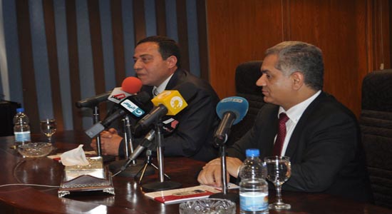 وزير الأثار لـ ضباط شرطة السياحة: العمل يدا بيد لحماية الهوية المصرية