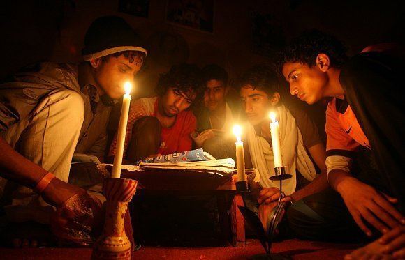  انقطاع الكهرباء ببعض قرى سوهاج