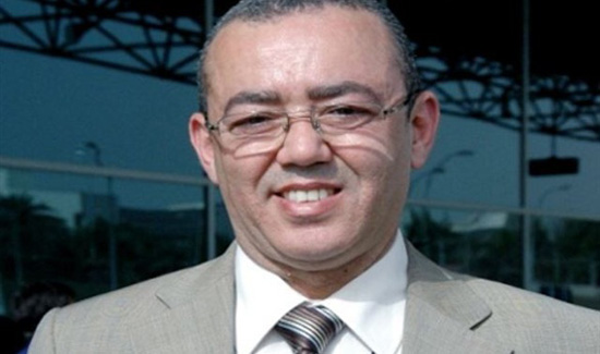 حسام كمال وزير الطيران المدني 