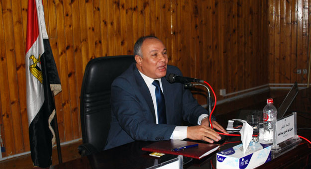 الدكتور نبيل نور الدين رئيس جامعة سوهاج