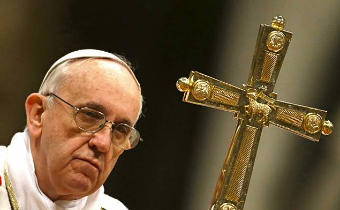 البابا فرنسيس يعزي مصر في وفاة بطرس غالي