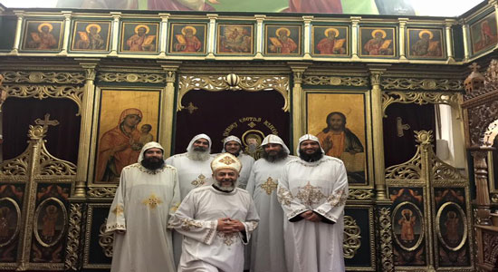 رهبان الأنبا انطونيوس يشاركون في تجلييس مطران القدس 