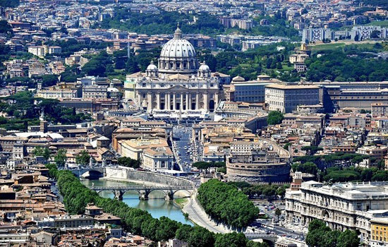 صورة جوية لروما والفاتيكان