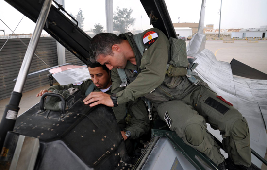  القوات المسلحة تواصل فعاليات أكبر تدريب جوي مشترك مع الكويت